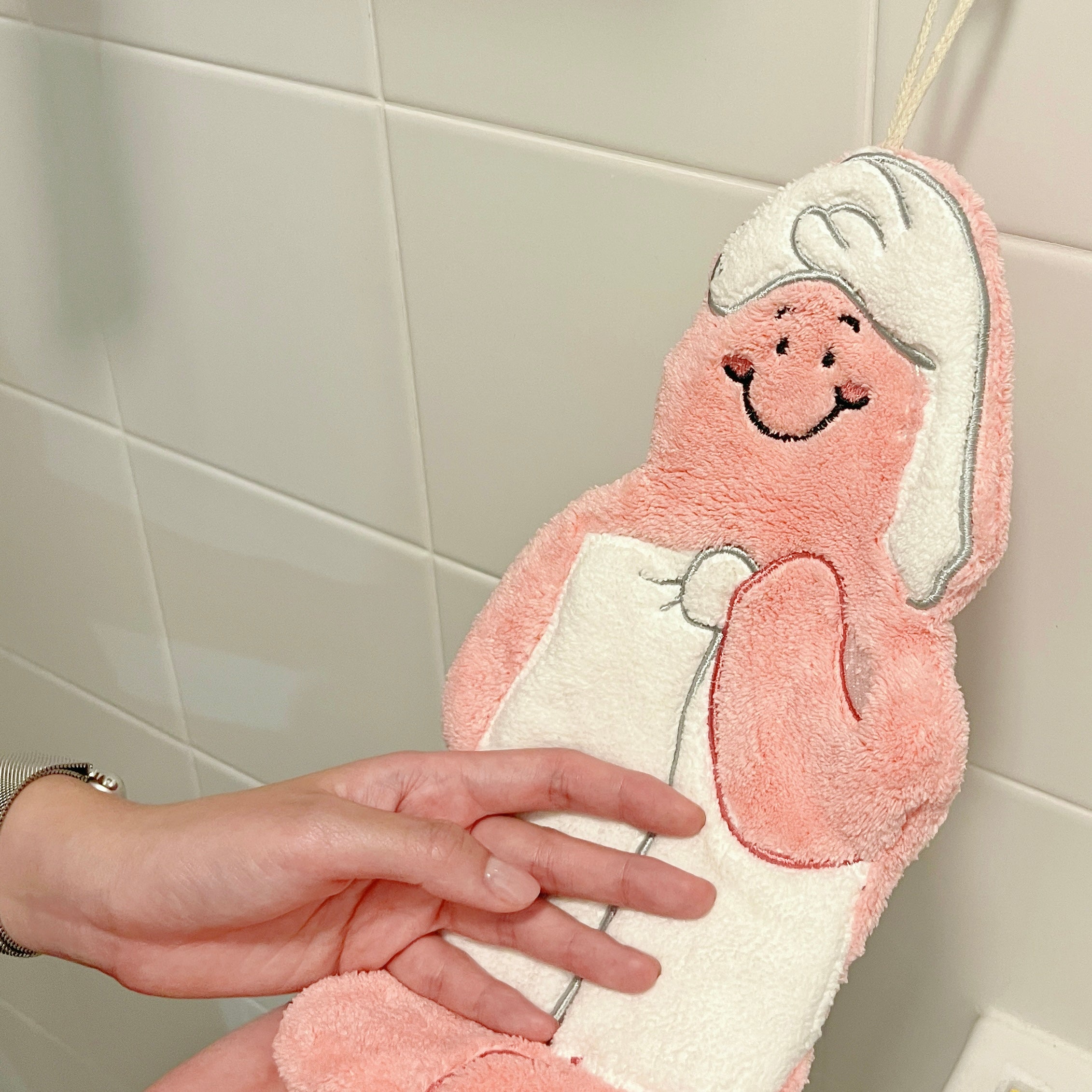 Mr.Bubbles coral fleece hand towel soft texture close-up